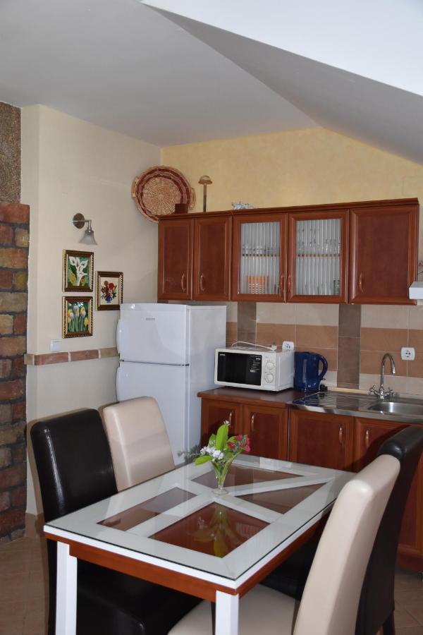 Apartments Scepanovic Tivat Buitenkant foto