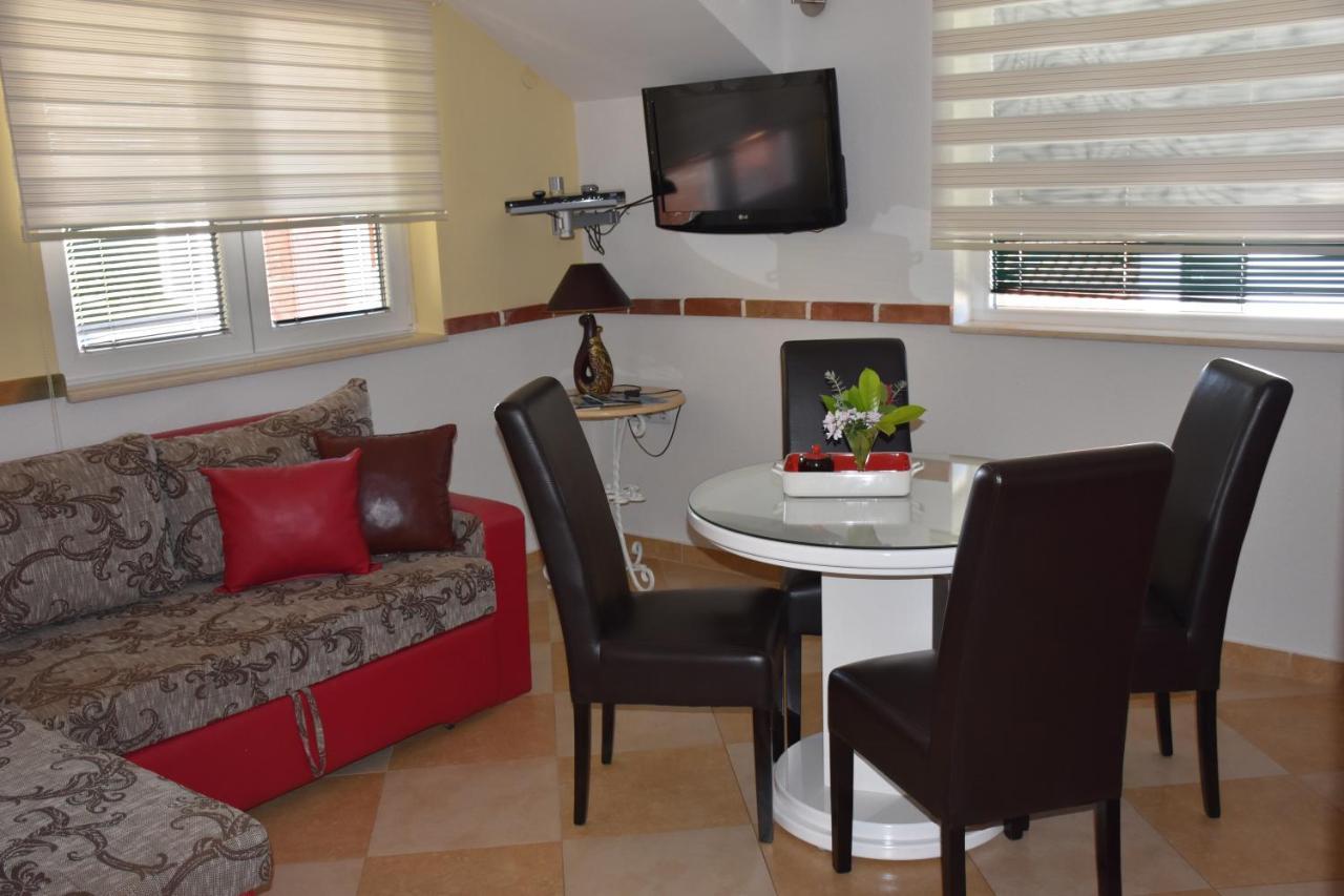 Apartments Scepanovic Tivat Buitenkant foto