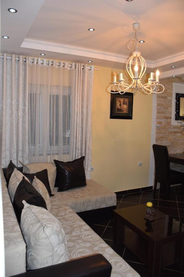 Apartments Scepanovic Tivat Buitenkant foto