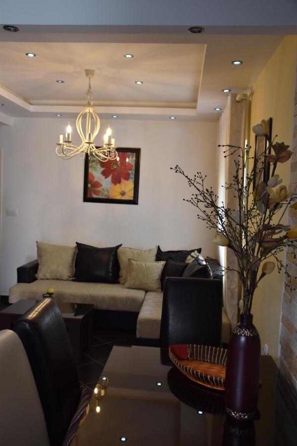 Apartments Scepanovic Tivat Buitenkant foto