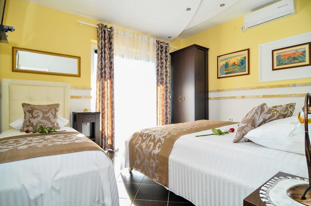 Apartments Scepanovic Tivat Buitenkant foto